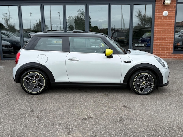 Used MINI Electric Hatch 2021 for sale - 75634210: Photo 8