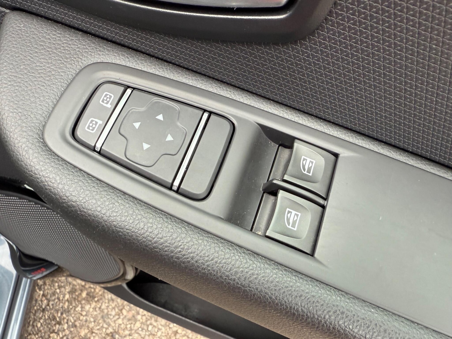 Used Renault Clio 2025 for sale - 77633585: Photo 32