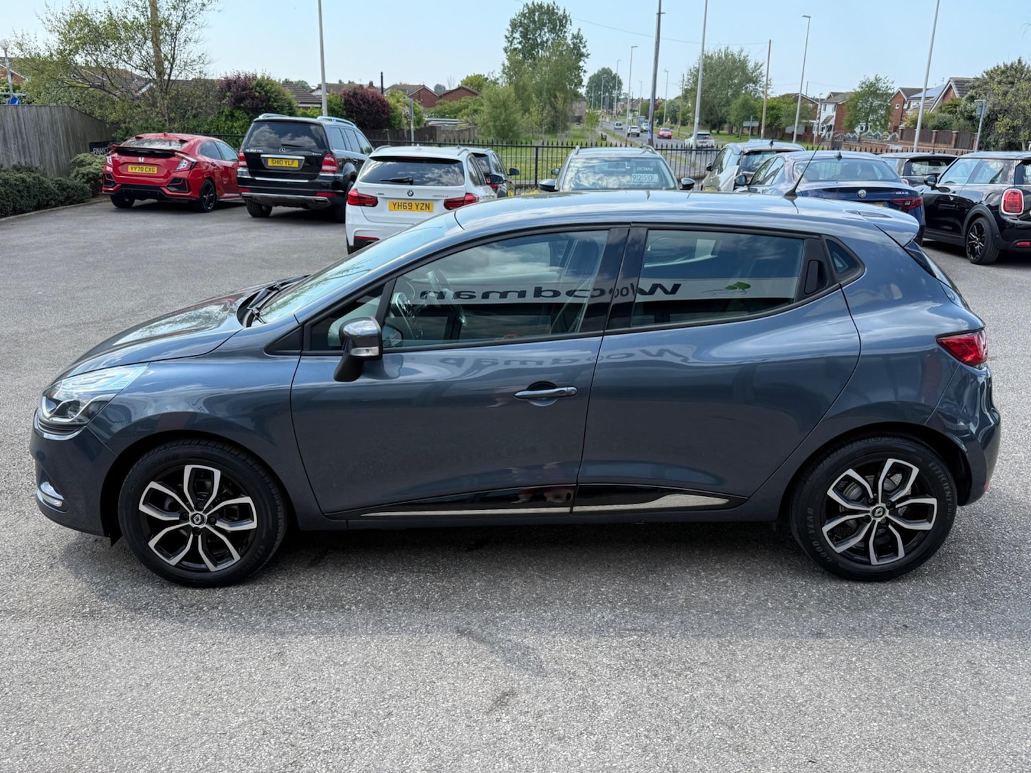 Used Renault Clio for sale - 77177804: Photo 4