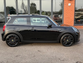 MINI Hatch feature image