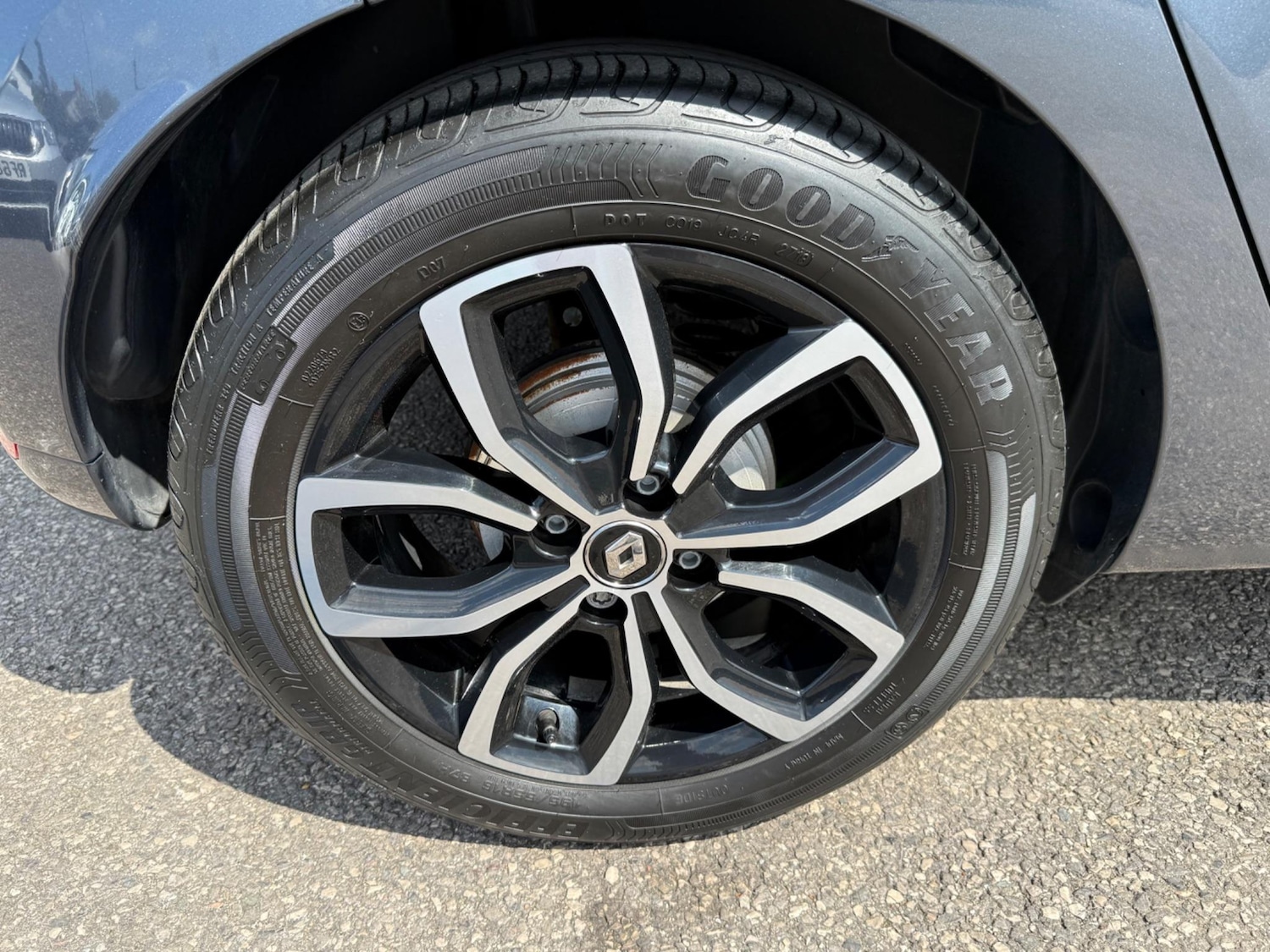 Used Renault Clio for sale - 77925329: Photo 17