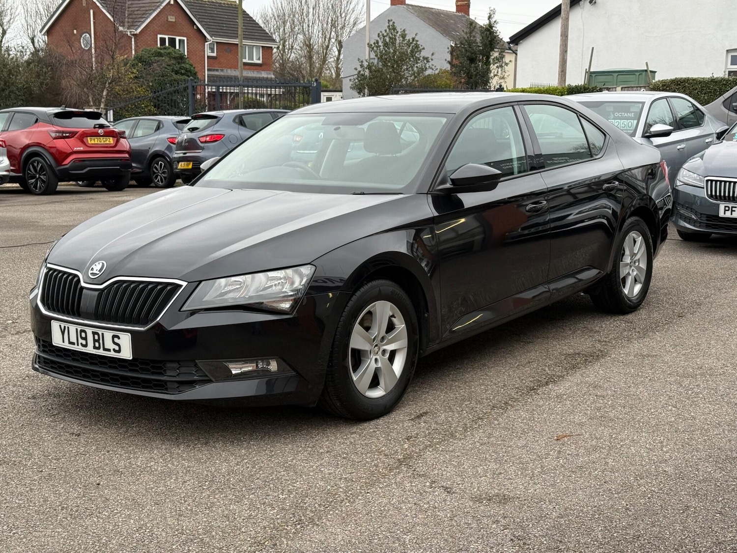 Used Skoda Superb for sale - 77440324: Photo 3