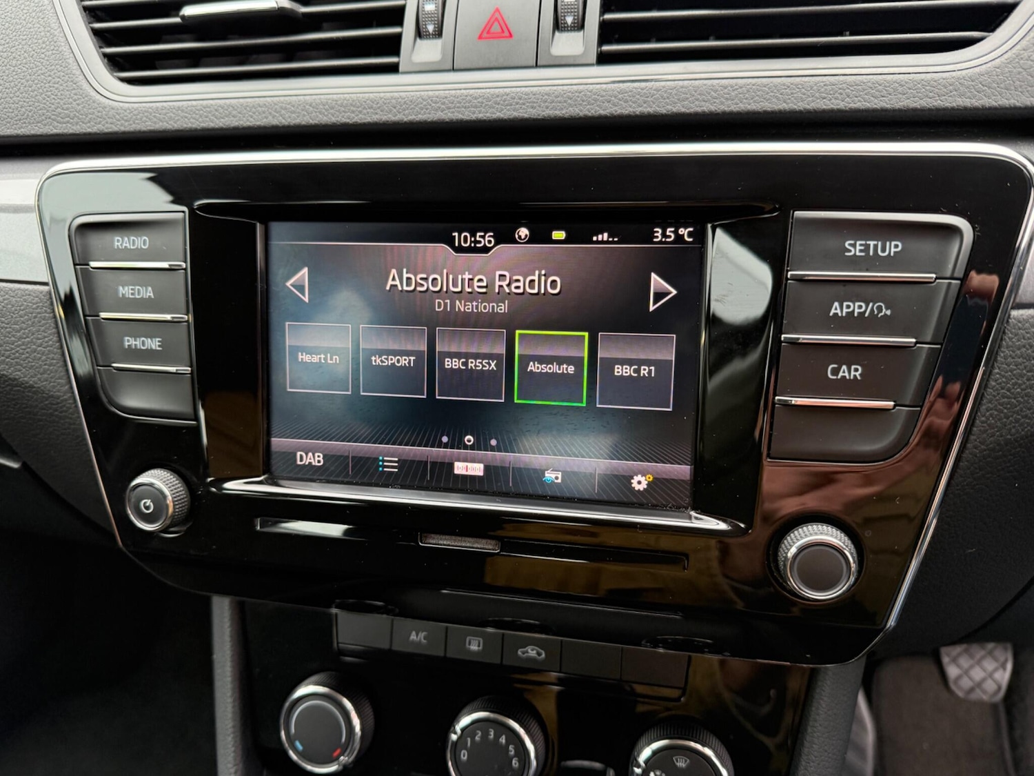 Used Skoda Superb for sale - 77440324: Photo 33