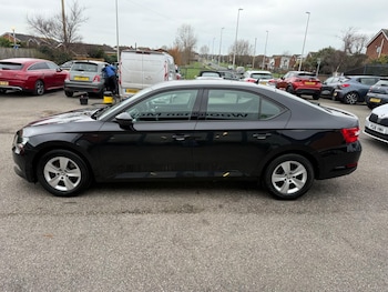 Used Skoda Superb 2019 for sale - 77440324: Photo