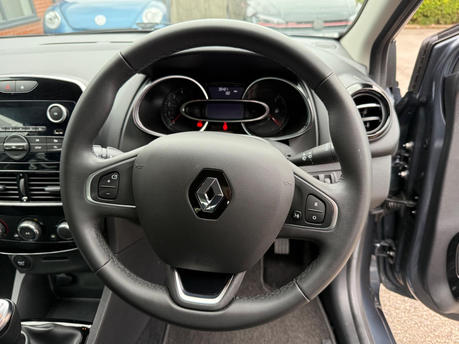 Used Renault Clio 2025 for sale - 77177799: Photo 29