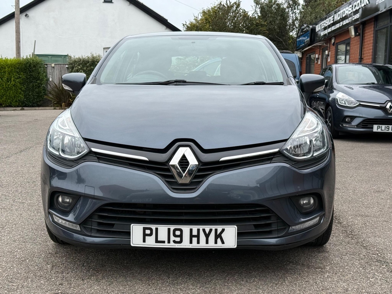 Used Renault Clio 2019 for sale - 77633355: Photo 2