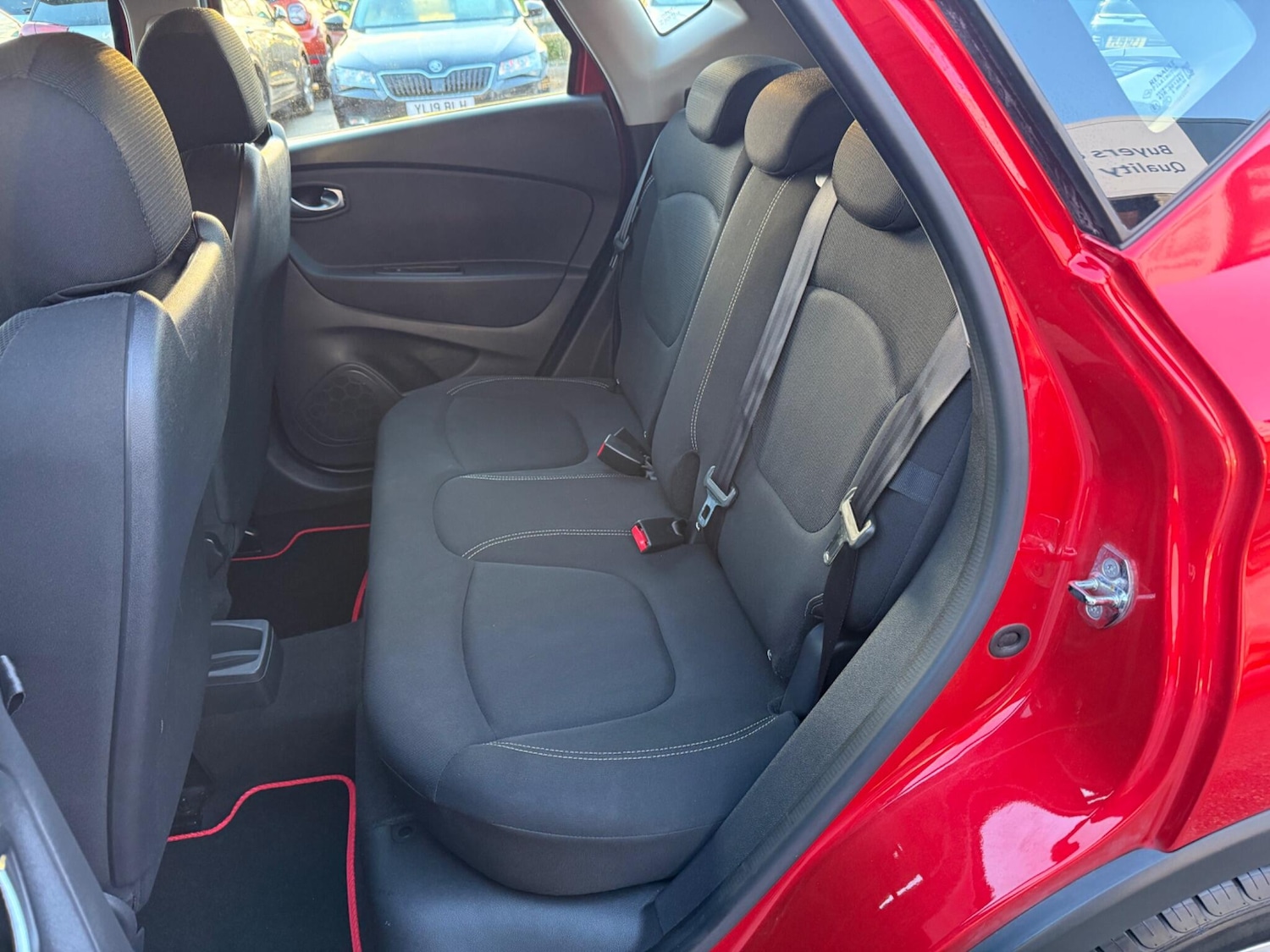 Used Renault Captur 2018 for sale - 77645763: Photo 13