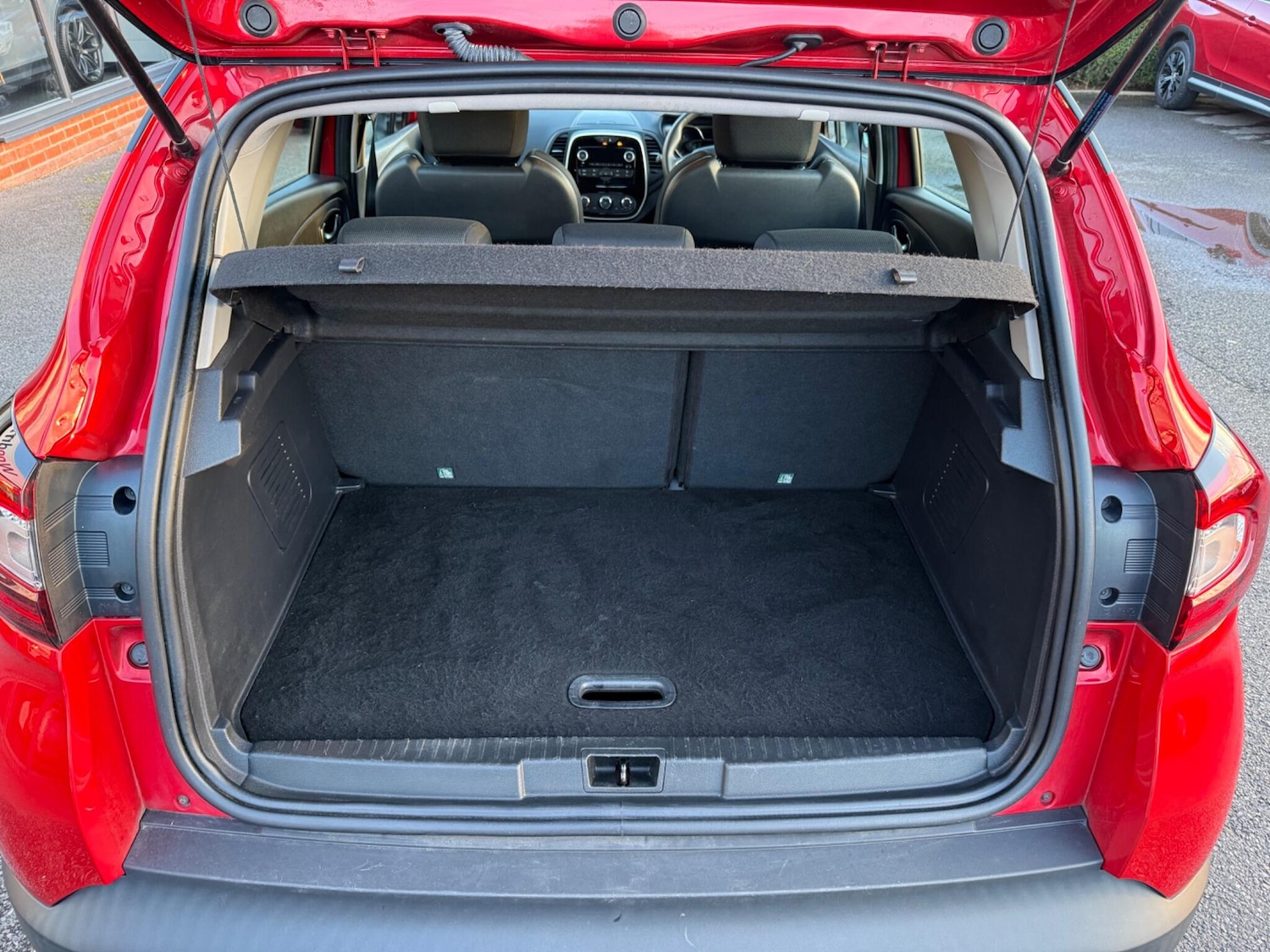 Used Renault Captur 2018 for sale - 77645763: Photo 20