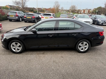 Used Skoda Superb 2019 for sale - 77574778: Photo