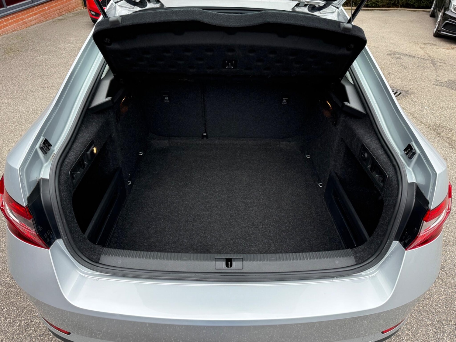 Used Skoda Superb for sale - 77440022: Photo 16