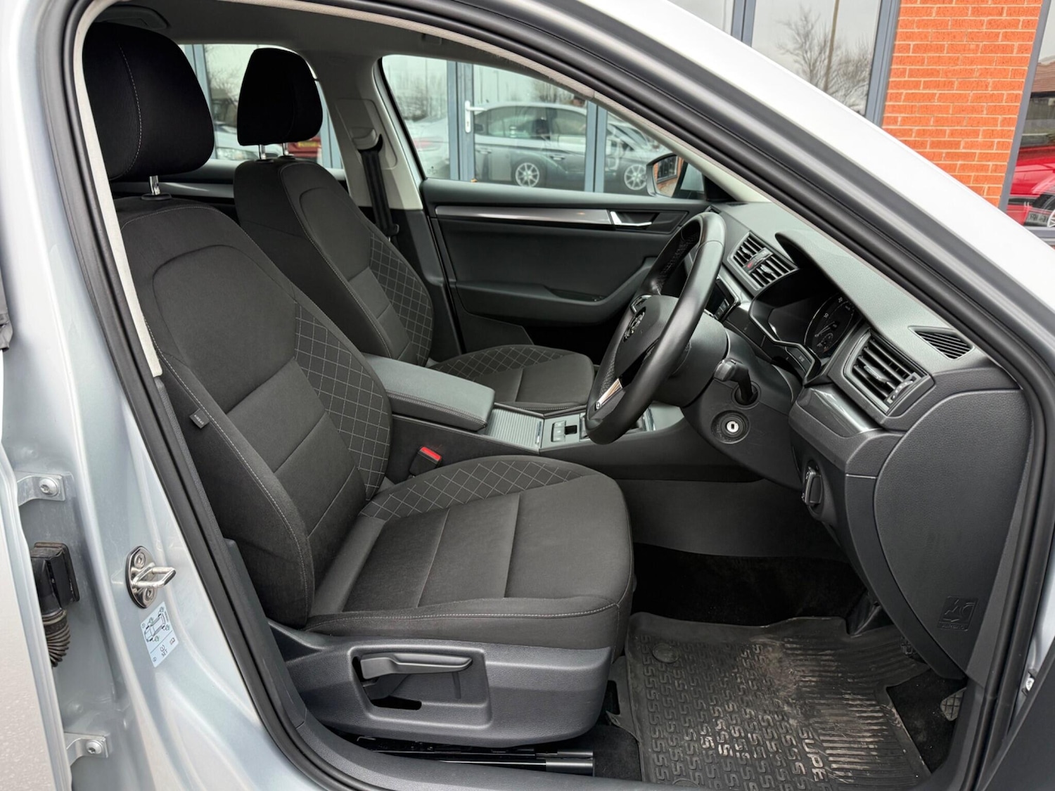 Used Skoda Superb for sale - 77440022: Photo 9