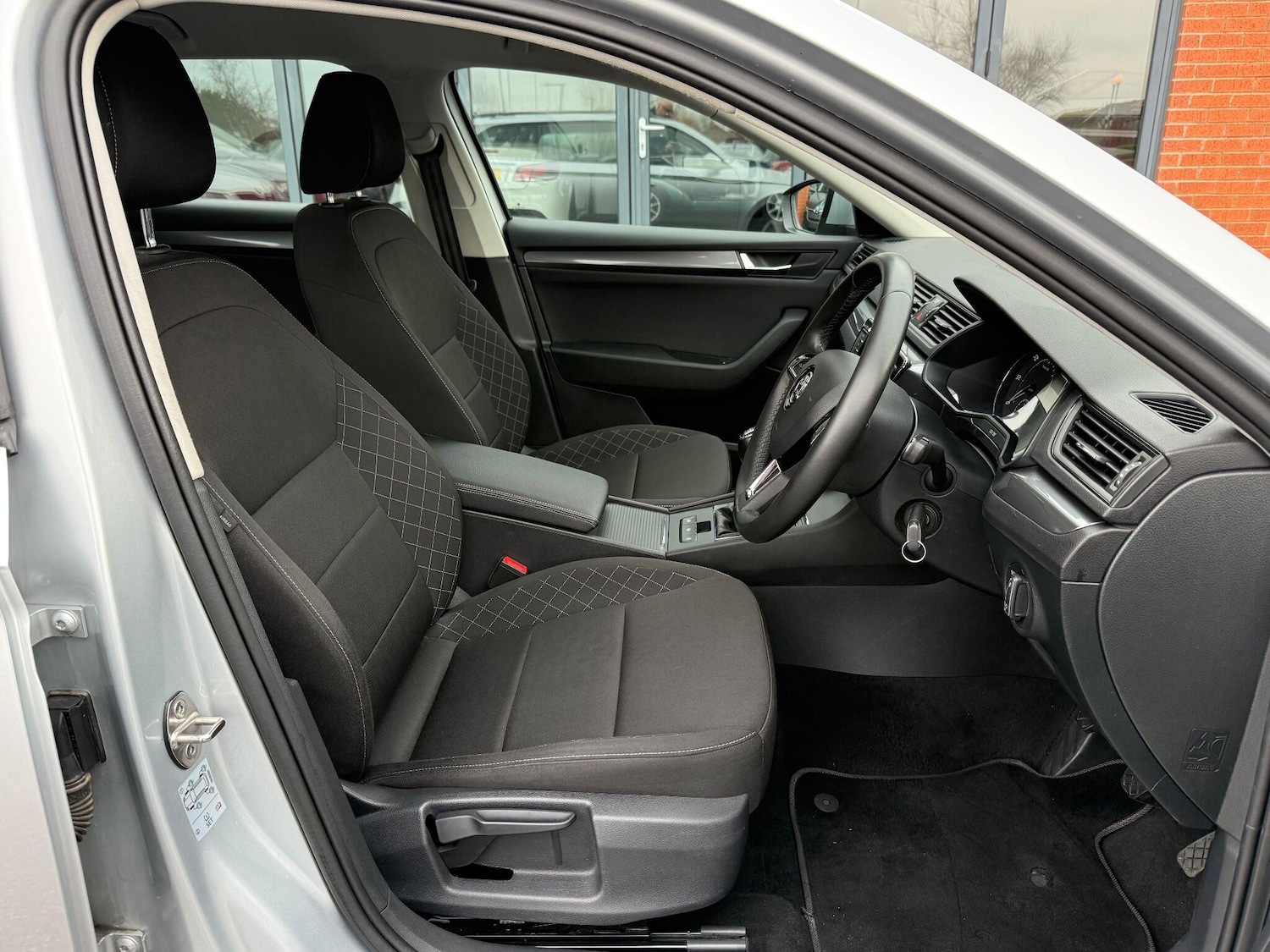 Used Skoda Superb 2024 for sale - 77177805: Photo 9