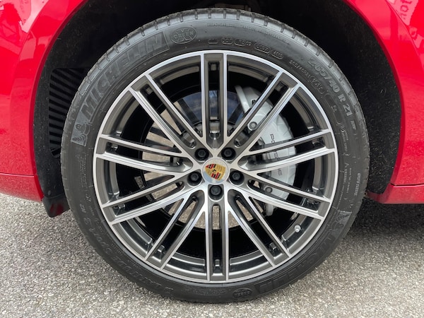 Used Porsche Macan 2020 for sale - 75669288: Photo 19