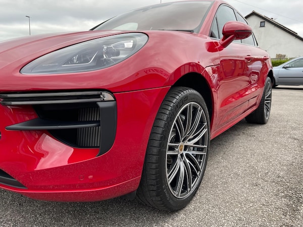 Used Porsche Macan 2020 for sale - 75669288: Photo 24