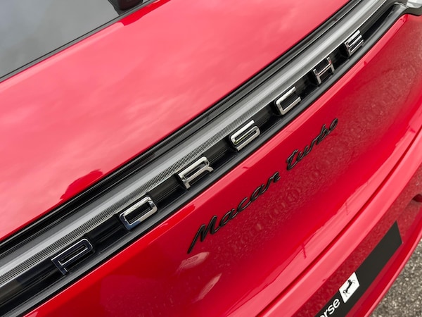 Used Porsche Macan 2020 for sale - 75669288: Photo 26