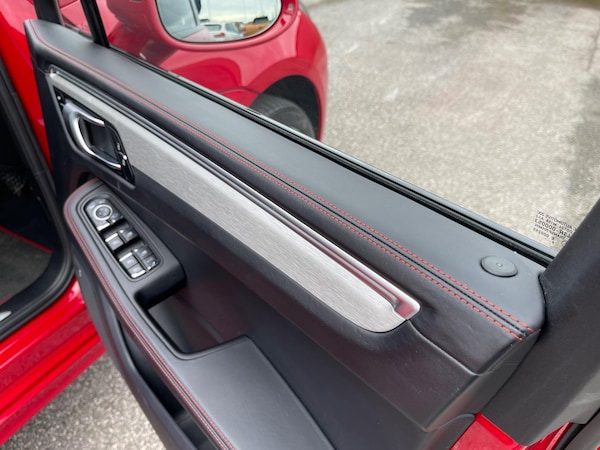 Used Porsche Macan 2020 for sale - 75669288: Photo 31
