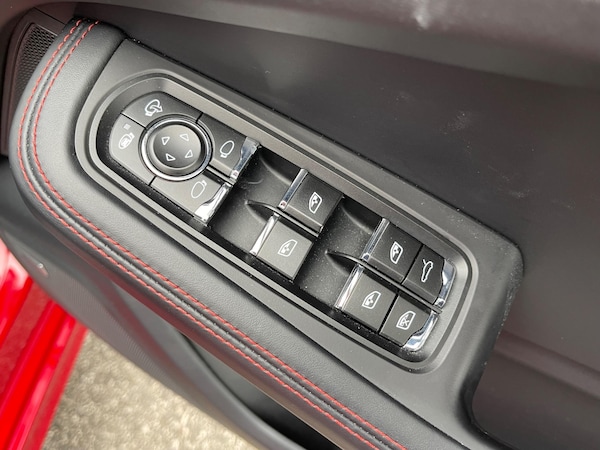 Used Porsche Macan 2020 for sale - 75669288: Photo 34