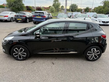 Used Renault Clio 2025 for sale - 75670454: Photo