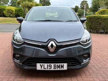 Used Renault Clio 2019 for sale - 79509111: Photo
