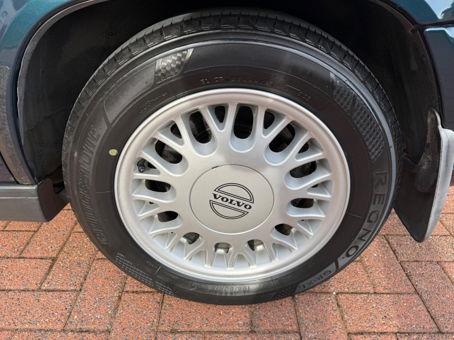 Used Volvo 850 for sale - 77575403: Photo 16