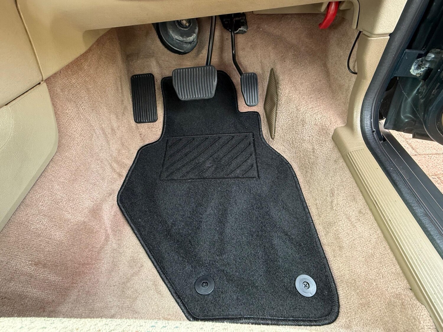 Used Volvo 850 for sale - 77575403: Photo 36