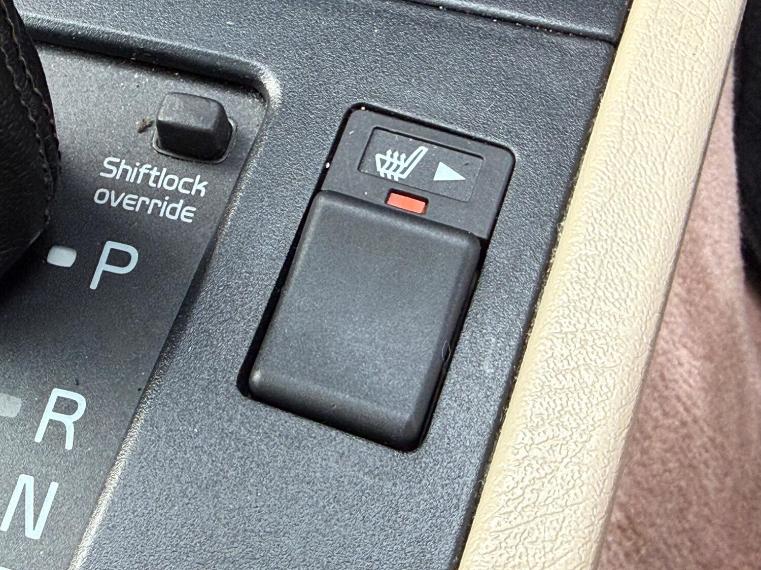 Used Volvo 850 for sale - 77575403: Photo 56