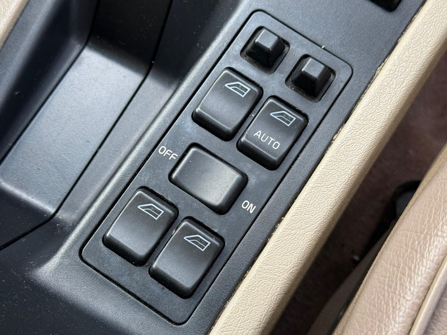 Used Volvo 850 for sale - 77575403: Photo 58