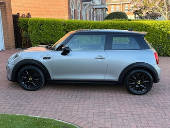 Used MINI Hatch 2022 for sale - 78348244: Photo