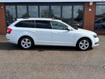 2019 (19) - 1.6 TDI SE Technology 5dr
