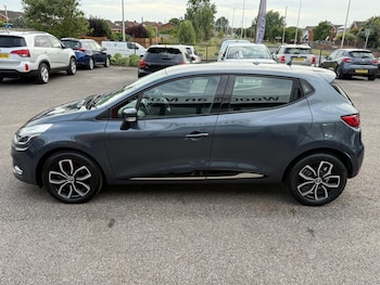 Used Renault Clio 2025 for sale - 75635034: Photo