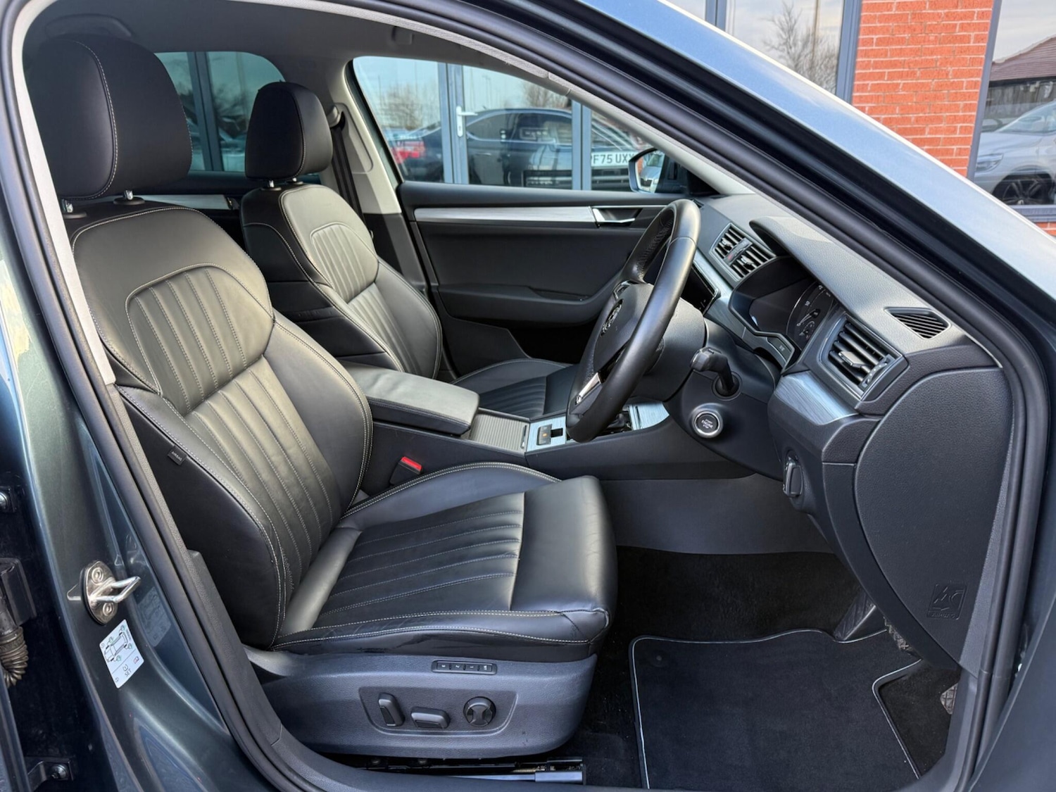 Used Skoda Superb 2020 for sale - 77637671: Photo 9