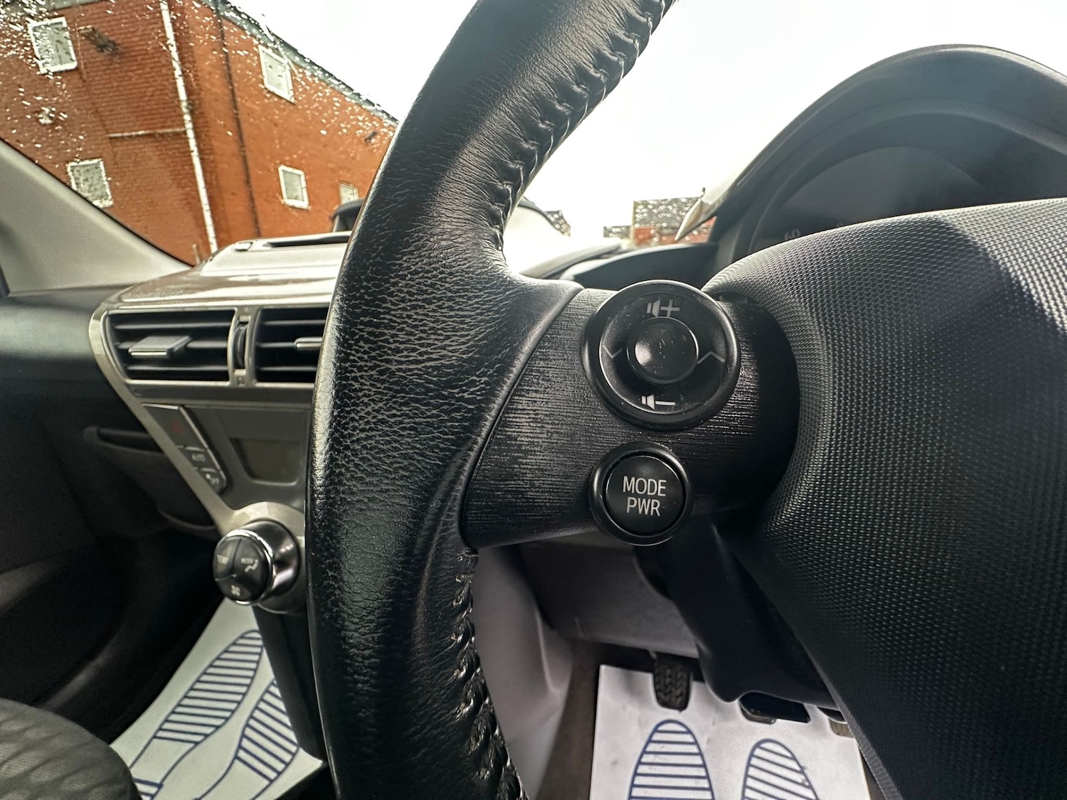 Used Toyota IQ 2009 for sale - 76624740: Photo 19