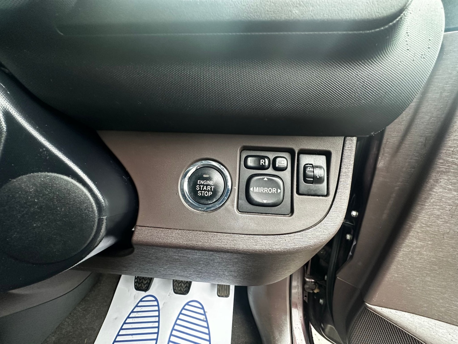 Used Toyota IQ 2009 for sale - 76624740: Photo 27