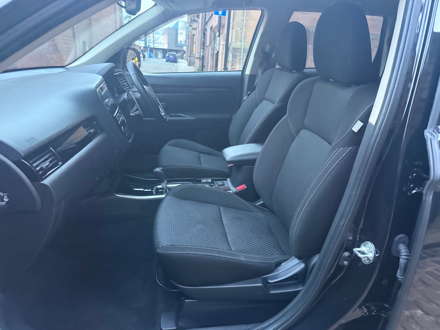 Used Mitsubishi Outlander 2019 for sale - 77763968: Photo 38