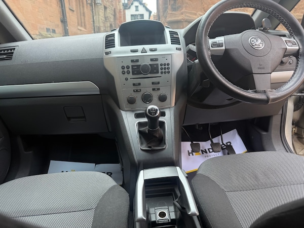 Used Vauxhall Zafira 2009 for sale - 76229495: Photo 10