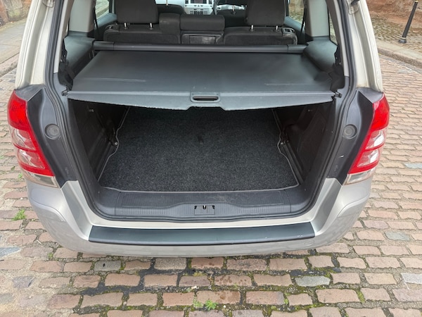 Used Vauxhall Zafira 2009 for sale - 76229495: Photo 12