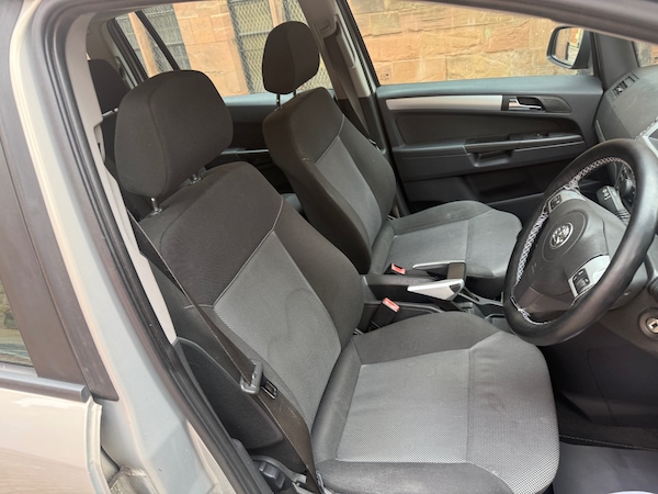 Used Vauxhall Zafira 2009 for sale - 76229495: Photo 19