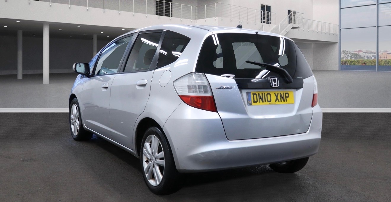 Used Honda Jazz 2010 for sale - 77592277: Photo 4