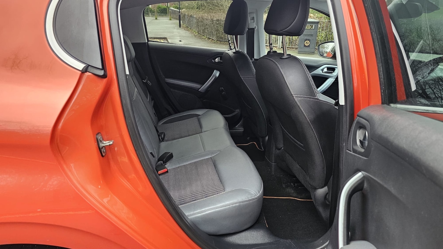 Used Peugeot 208 2015 for sale - 77694581: Photo 20