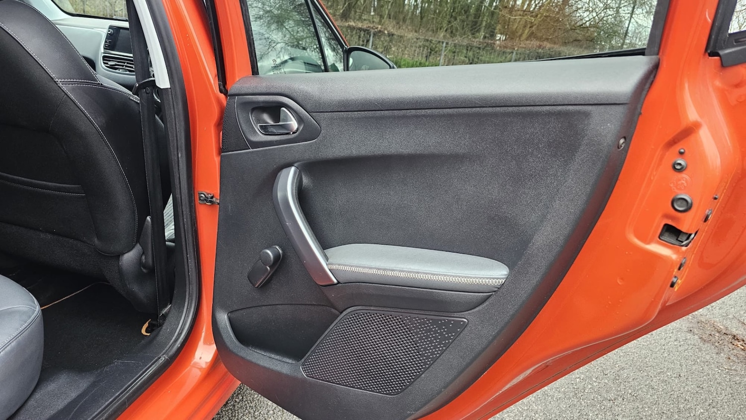 Used Peugeot 208 2015 for sale - 77694581: Photo 26