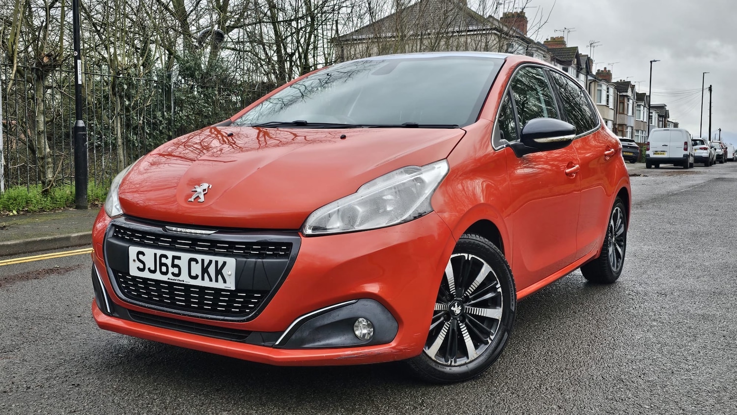 Used Peugeot 208 2015 for sale - 77694581: Photo 9