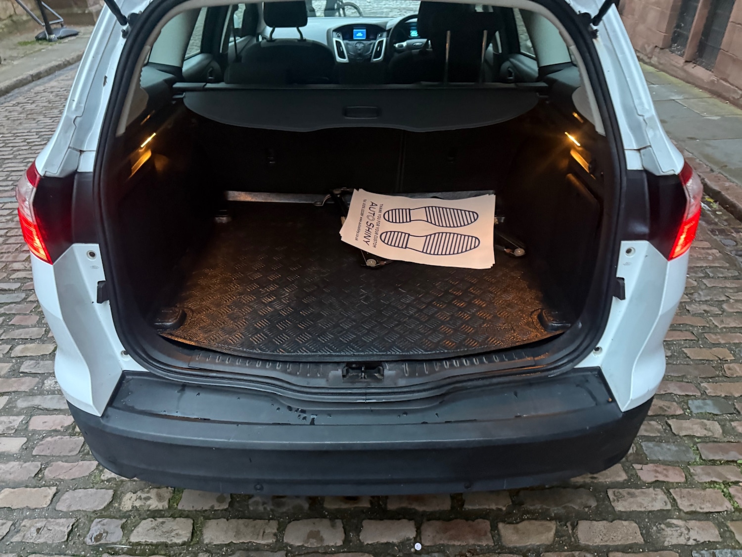 Used Ford Focus 2012 for sale - 76847306: Photo 11