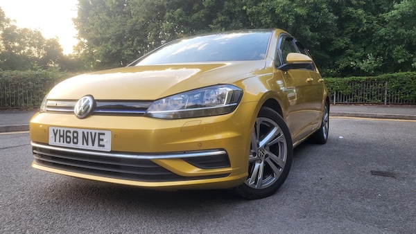 Used Volkswagen Golf 2018 for sale - 75369818: Photo 2