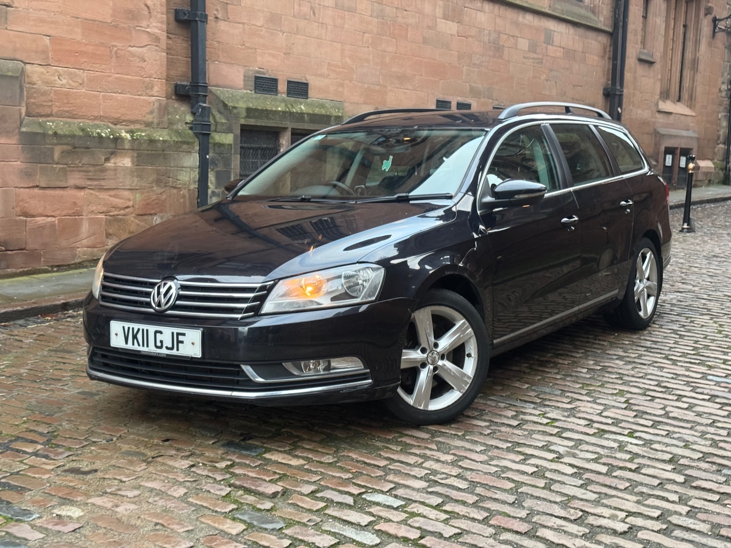 Used Volkswagen Passat 2011 for sale - 76847716: Photo 2