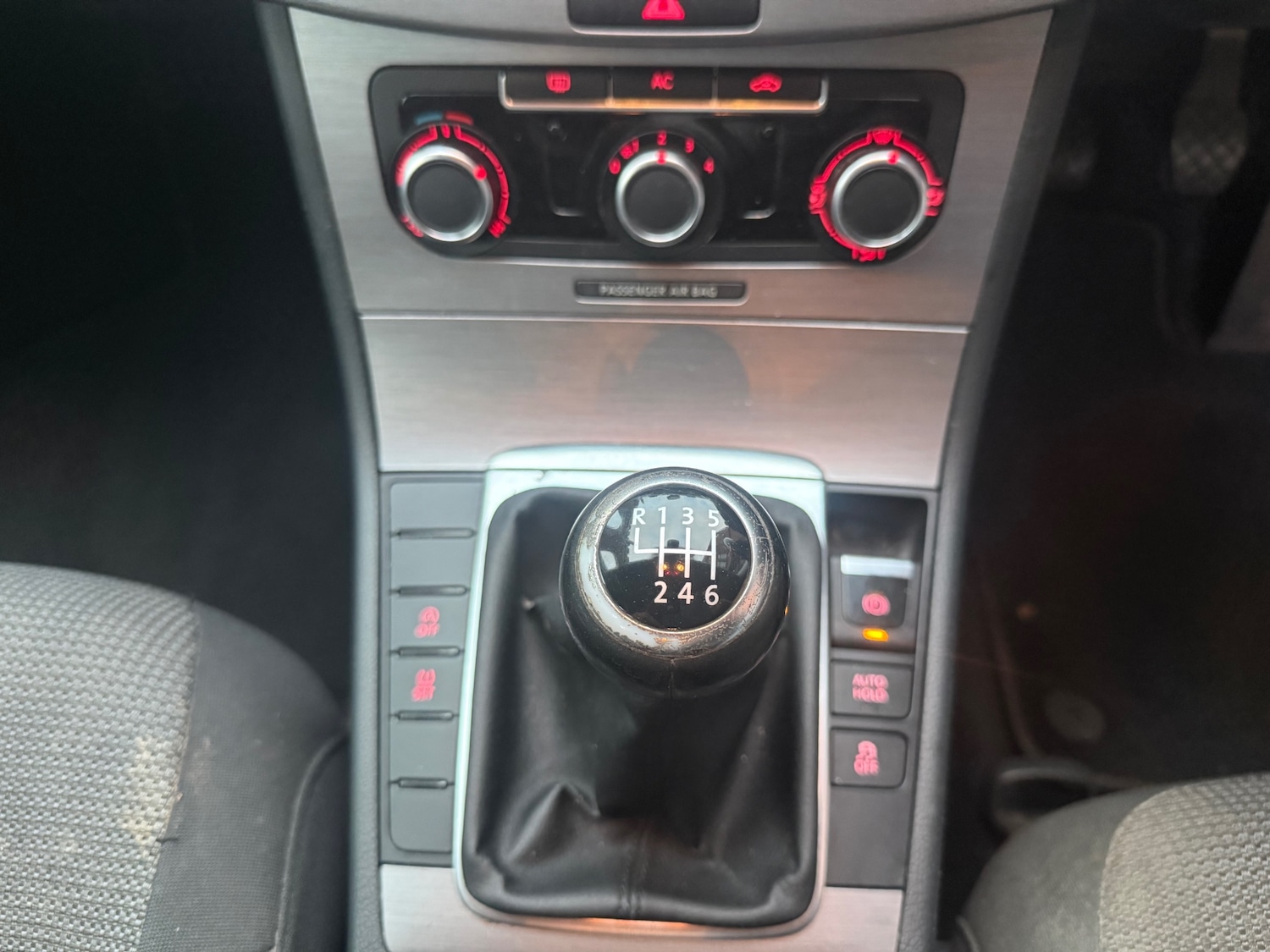 Used Volkswagen Passat 2011 for sale - 76847716: Photo 26