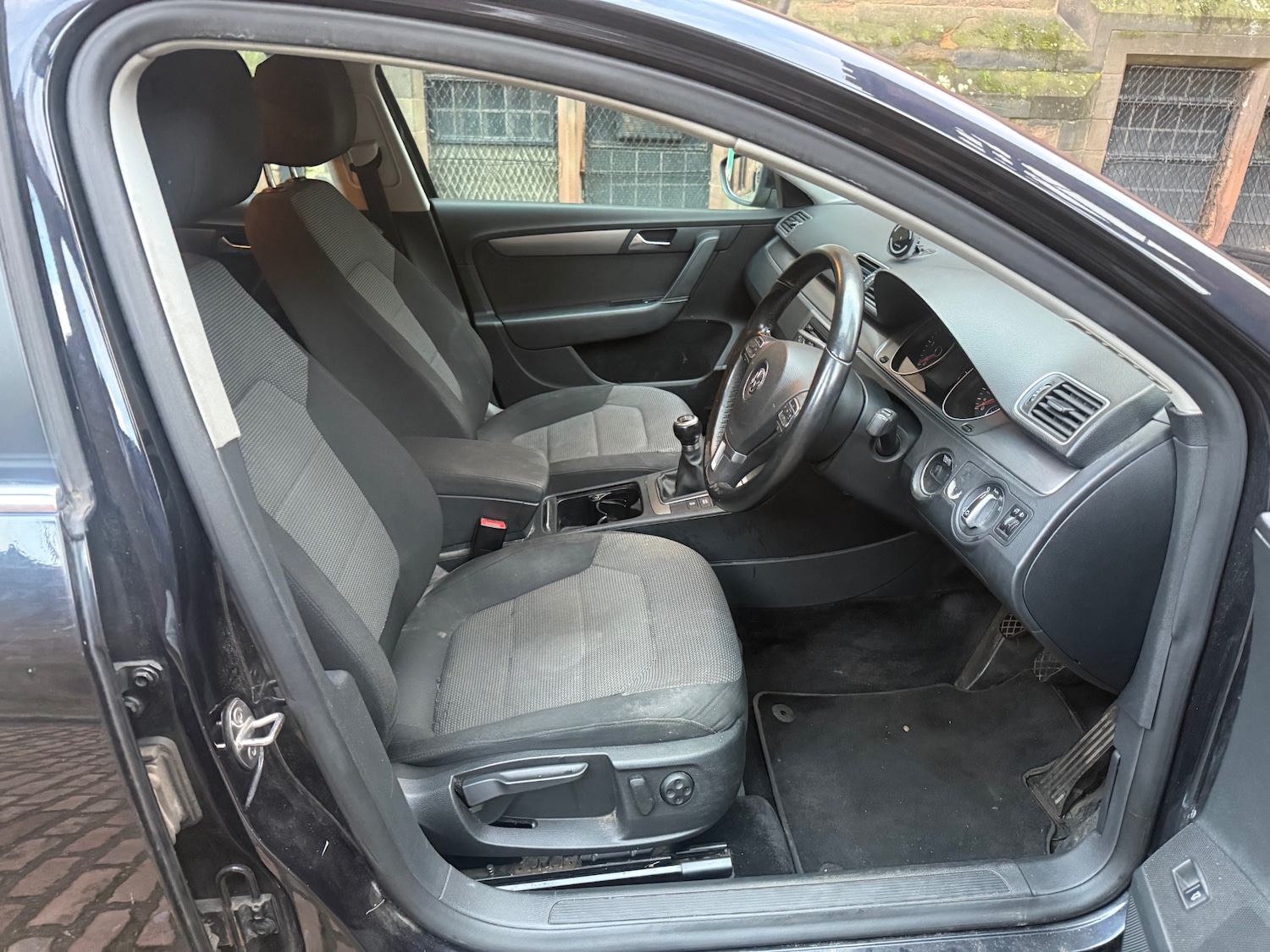 Used Volkswagen Passat 2011 for sale - 76847716: Photo 9