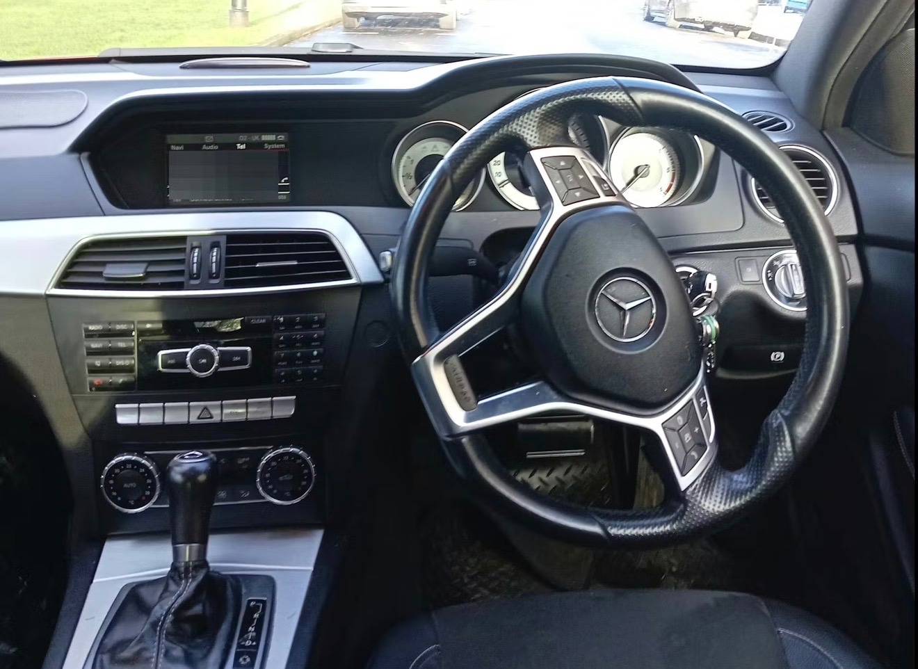 Used Mercedes-Benz C Class 2015 for sale - 77162464: Photo 5