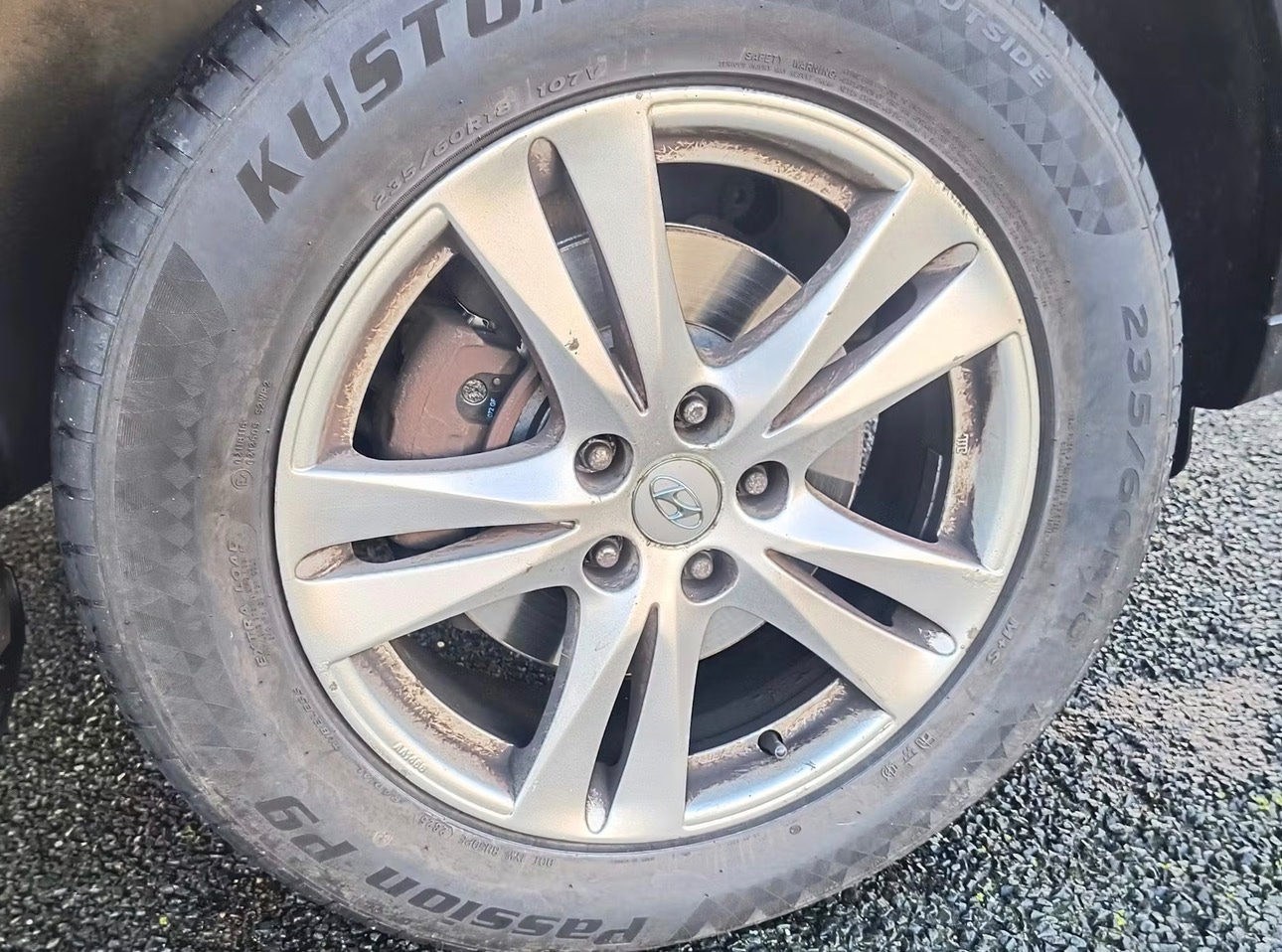 Used Hyundai Santa Fe 2011 for sale - 77162717: Photo 9