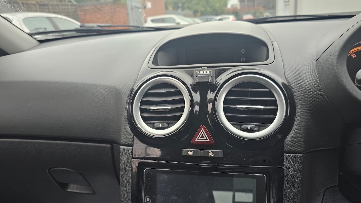 Used Vauxhall Corsa 2013 for sale - 76623858: Photo 24