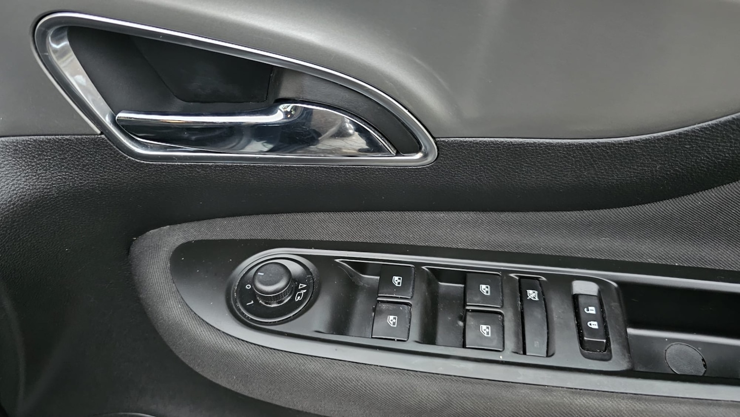 Used Vauxhall Mokka 2015 for sale - 76741543: Photo 23